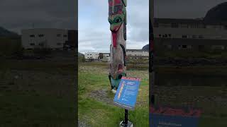 Juneau Cruise Stop Raven Totem Pole Walk #JuneauAlaska #TotemPole #WhaleProject #AlaskaNativeCulture