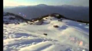 Snowboarding freestyle (Mount Sims-How We Do)