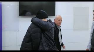 הישאם אל-סייד נפגש עם בני משפחתו בבי"ח איכילוב (עדכוני משרד ראש הממשלה) - התמונה מוצגת ישירות מתוך אתר האינטרנט יוטיוב. זכויות היוצרים בתמונה שייכות ליוצרה. קישור קרדיט למקור התוכן נמצא בתוך דף הסרטון