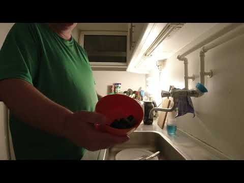 MongoTV_4492 - LAVER EN LILLE SKÅL SLIK FREDAG AFTEN