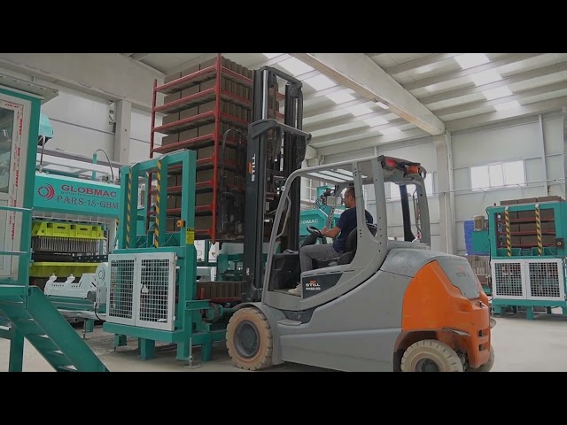 Globmac PARS 18 en BIMS Izotas | Línea de producción automática de bloques de hormigón de alta capacidad
