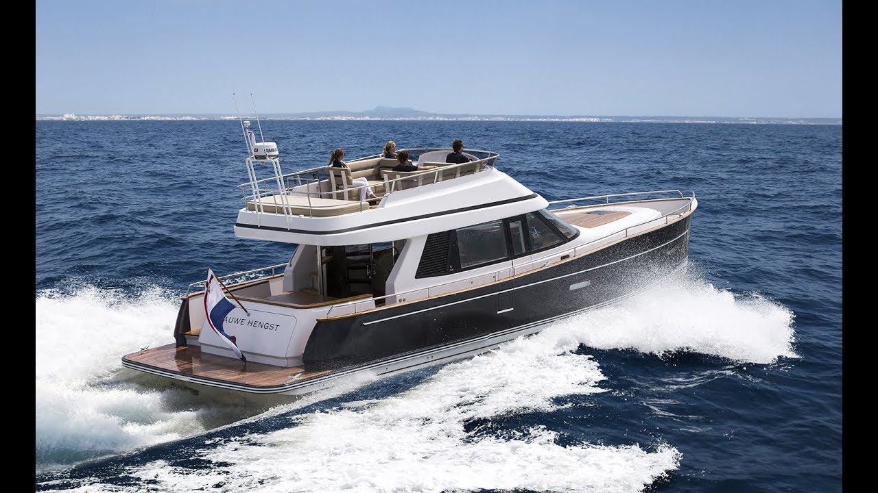 Contest 52MC Flybridge - Promo Video
