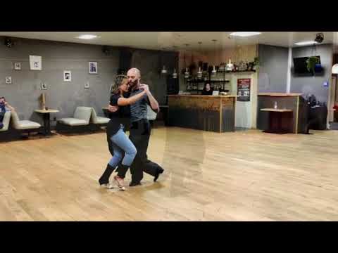 Flavia Cristaldo y Cristian Taffarello - Tango Lesson in Munich.