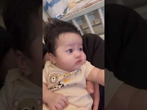 Zino Chăm Chú Nghe Mẹ Vê Hát Chị Đại Và Học Sinh Mới #veve #zino #zinotv