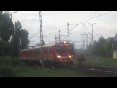 iC ORZESZKOWA na wagonach, kibel PolRegio oraz EiC ODRA na łuku na Nowych Sadach