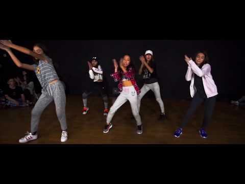 Bad Bunny feat. Drake - Mia (Choreography) by Cyutz