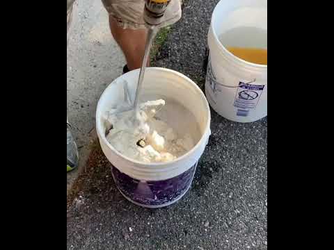 Mixing texture mud