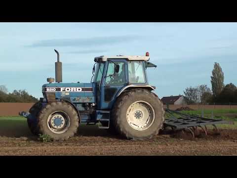 Landb. Antoons - Genappe - Ford 8210 II