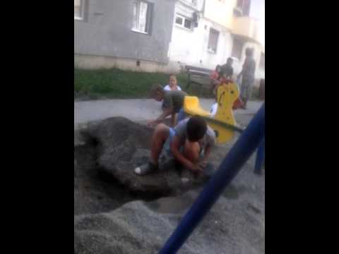 Copil taran din gara