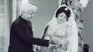Download lagu Pran's Wife Unable to Dance With Him - Aurat - Comedy Scene 13/25 mp3