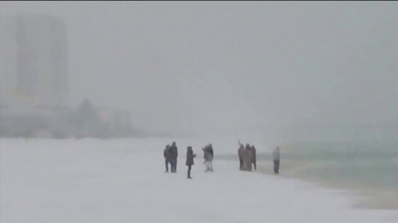 ARE YOU SERIOUS? Winter storm brings record snowfall to FLORIDA!