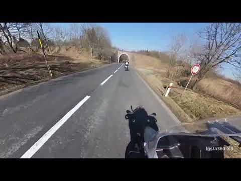 Moto Guzzi V85 TT Travel E5+ first ride