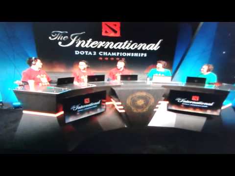 Dota 2 10v10 Ti5 Casters says "what the fuck" Funny Moments