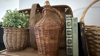 EASY DECORATE WITH ME BOOKCASE DECOR ON A BUDGET | GOODWILL BINS + DIY VASE
