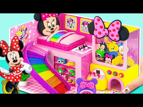 Bauen Sie ein Minnie-Maus-Vergnügungshaus mit Greifautomat und Regenbogenrutsche aus Polymer-Ton