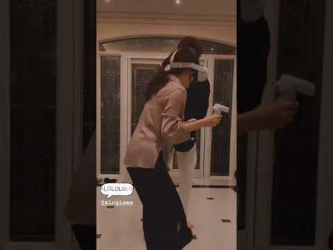 080221 Win Metawin with his sister Mingiee [m__esa igs]