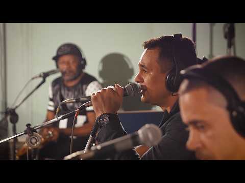 Grupo Revelação - Deixa Alagar