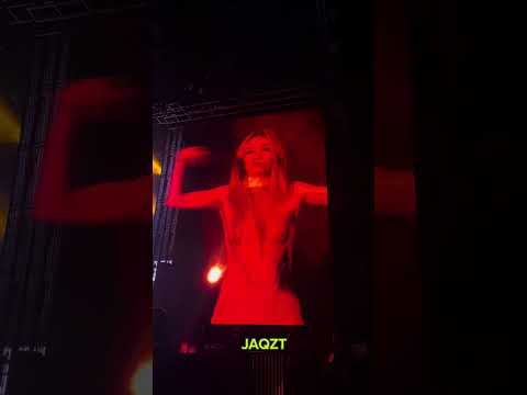 BamBam World Tour in Manila Special Guest - Dara sings 2ne1 “I am the Best” #GOT7 #Dara #BamBam