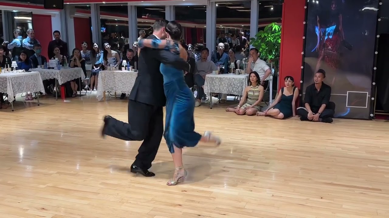 Video thumbnail for Fausto Carpino y Stephanie Fesneau, HK, June 2023, 2/4, Miedo, Juan D‘Arienzo, Vals