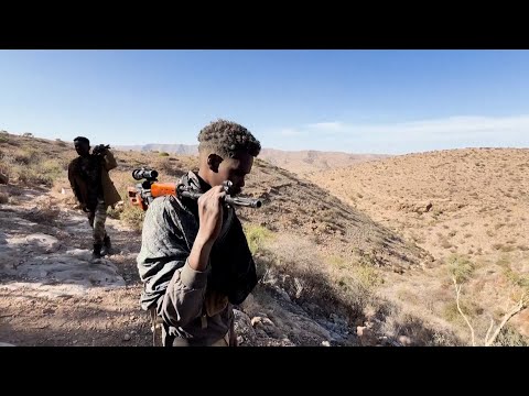 Somalian security forces boost patrols as Trump orders strikes on IS  | VOA News