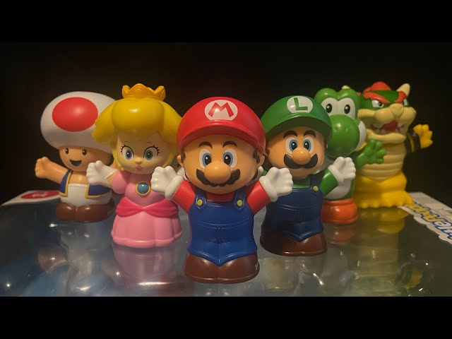 Vídeo relacionado con Fisher-Price Little People My Mario Juguete para niños pequeños, Conjunto de Figuras con 6 Personajes para niños y niñas en Edad Preescolar, a Partir de 18 Meses, JHG63