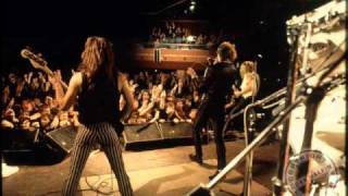 Iron Maiden - Innocent Exile - Live Palasport, Italy 1981
