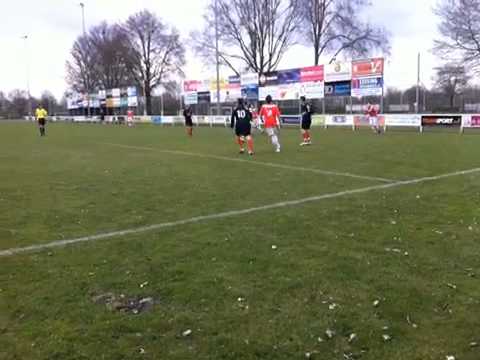 Longa '30 A1 (za) vs. HHC A1 (za) 13-4-2013 15:44