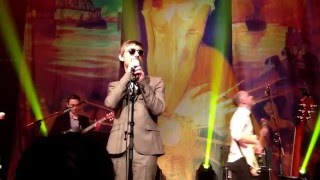 &quot;A Drinking Song&quot; The Divine Comedy @ La Gaîté Lyrique