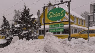 Tips for Snowmobiling Old Forge, NY: Eat, Sleep, Dealers and Rentals