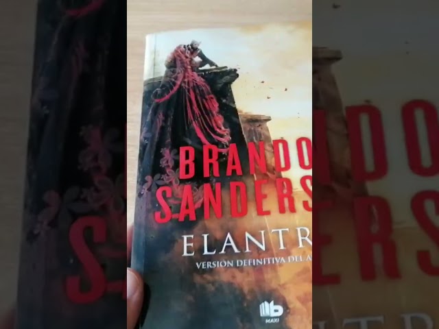 Vídeo relacionado con Elantris (edición décimo aniversario: versión definitiva del autor): Una novela del Cosmere (MAXI)