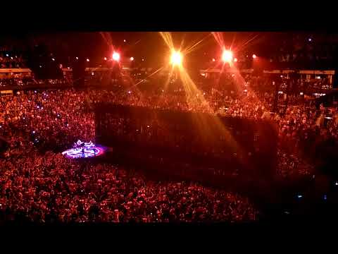 U2 - Elevation - Live - EI Tour Berlin 2018