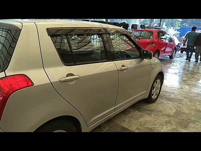 Suzuki Swift DLX Automatic 1.3 2013 Video