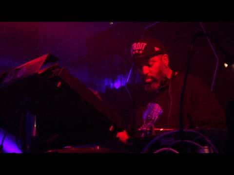 DJ DEZ ANDRÉS @ NYE Ampere/Anvers (part 2) 31.12.2016 *Erotic City*