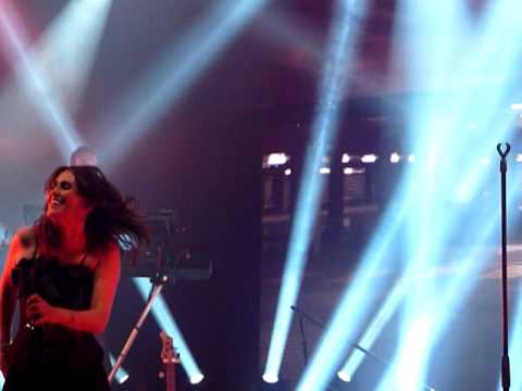 faster-within temptation showcase qmusic