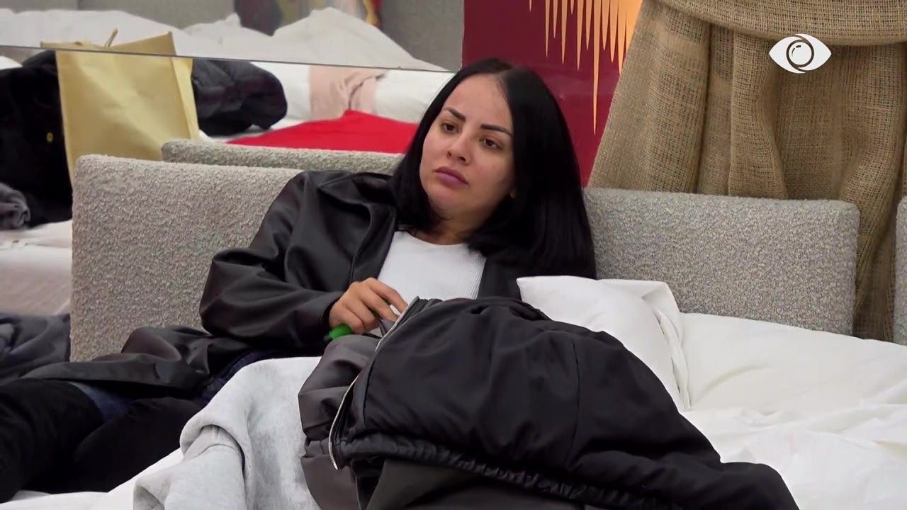 “Mos më provoko”/ Sara debaton me Rozën: Rri urtë