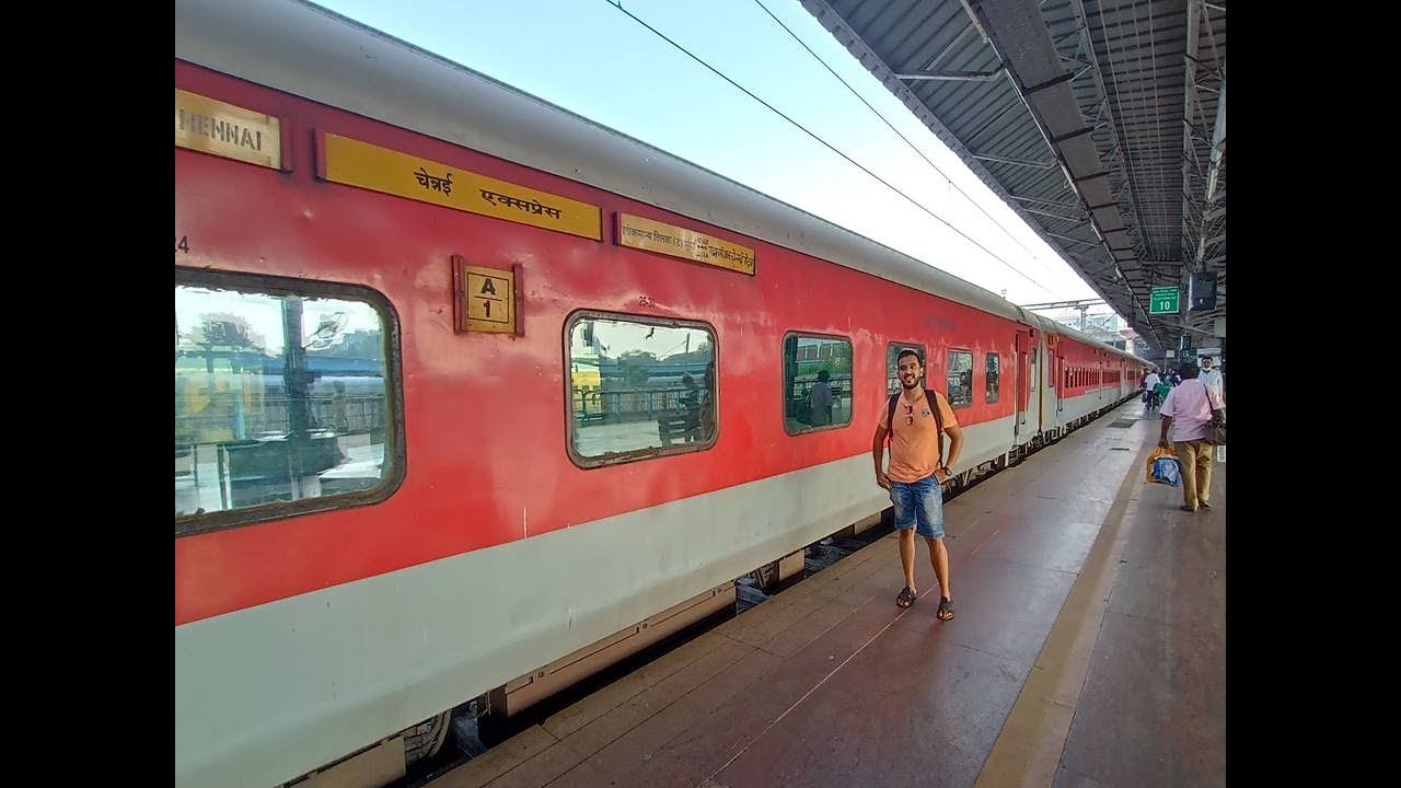12163 Mumbai LTT to Chennai Superfast Express | Journey from Pune to Chennai Central (MAS)