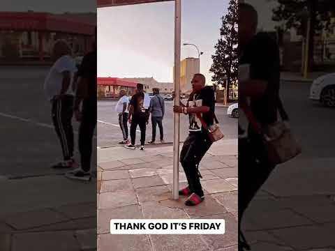 Kabza de Small and Daliwonga dancing