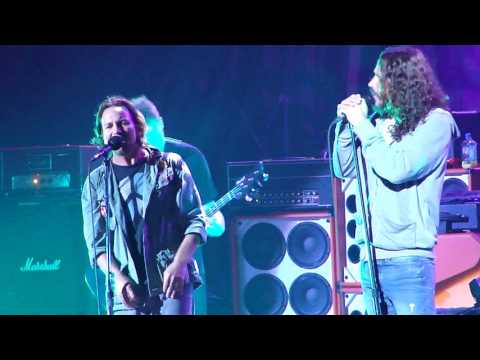 Pearl Jam w/ Chris Cornell - Hunger Strike - PJ20 Night Two 9/4/2011 - Alpine Valley WI