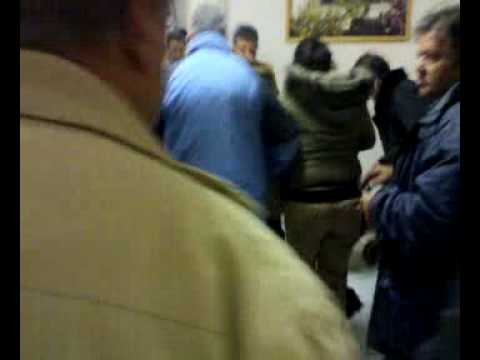 Proteste al Consiglio Comunale a Grottaglie 17/11/08