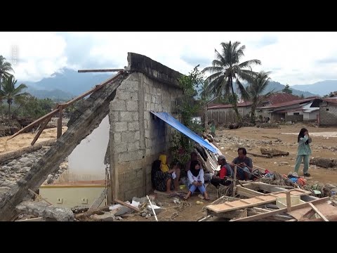 Indonesia floods leave hundreds dead amid cyclone devastation, hundreds still missing
