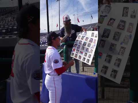 Autograph seekers be like… 😂👴🏻#shorts