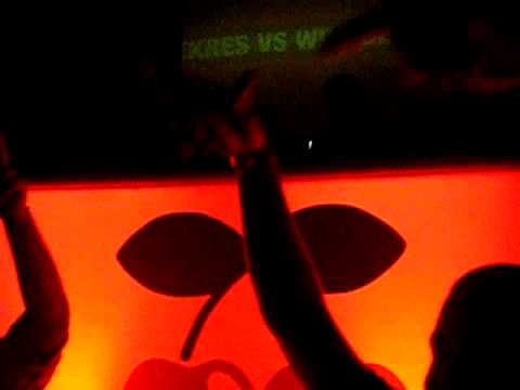 2Beat - Rekres & Will - Pacha 10/04 - Use Somebody
