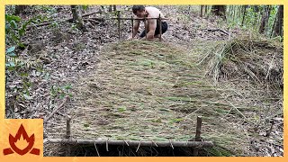 Primitive Technology: Grass mat loom