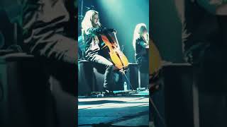 Apocalyptica Plays Metallica by 4 Cellos (Harvester of Sorrow)