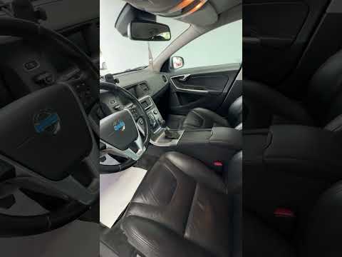 фото volvo v60 i 0