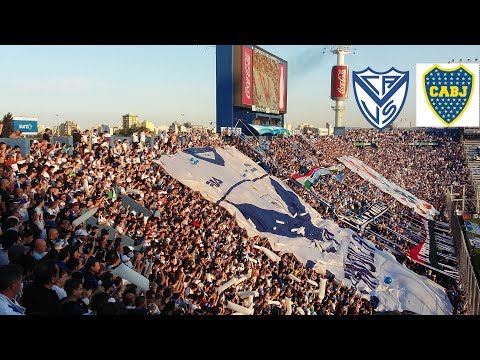 "Hinchada Vélez vs Boca |  Jugadas | Superliga Argentina 2017/18 | Fecha 4" Barra: La Pandilla de Liniers • Club: Vélez Sarsfield