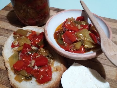 MEMORIES OF MACEDONIA ~ PRŽENI PIPERKI SO LUK (Fried Peppers with Garlic Relish)