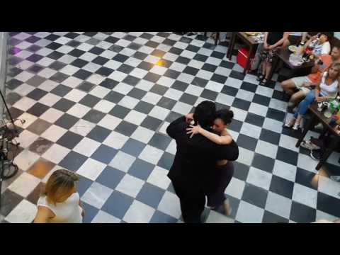 Buda Rodríguez y Victoria Ramírez, bailan "La Milonga de mis tiempos" orq, Francisco Canaro