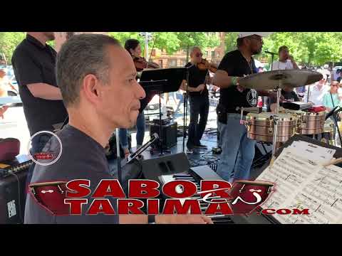 Tipica Novel  "Montuno sin papelito" en Salsa a el Barrio - Harlem N.Y.C By: Lisette & DJ Brian