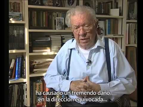 image-What did Sir Fred Hoyle discover?